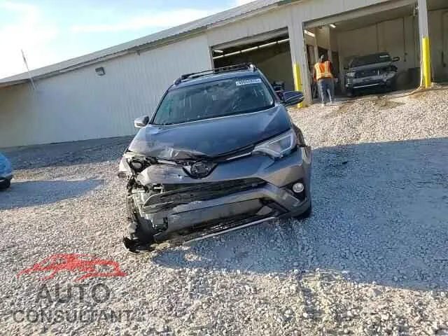 2017 TOYOTA RAV4 Damaged VIN JTMWFREV5HJ113904 – photo 14