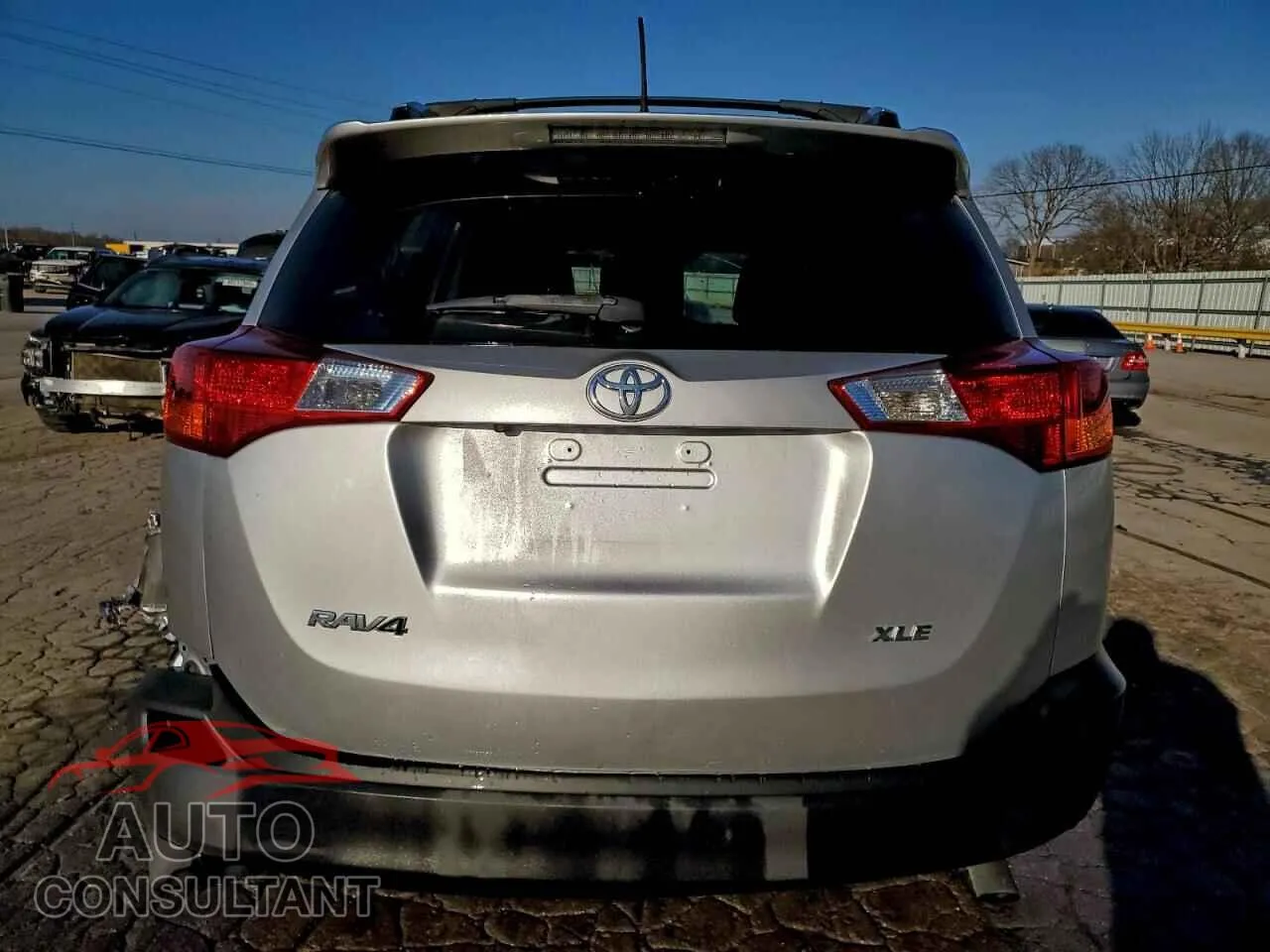 2015 TOYOTA RAV4 Damaged VIN JTMWFREV6FD068547 – engine bay