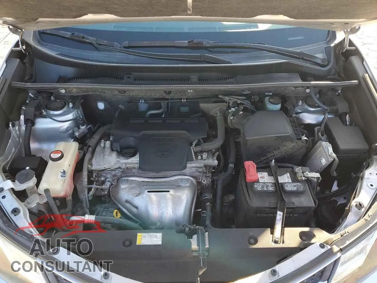 2015 TOYOTA RAV4 Damaged VIN JTMWFREV6FD068547 – photo 12