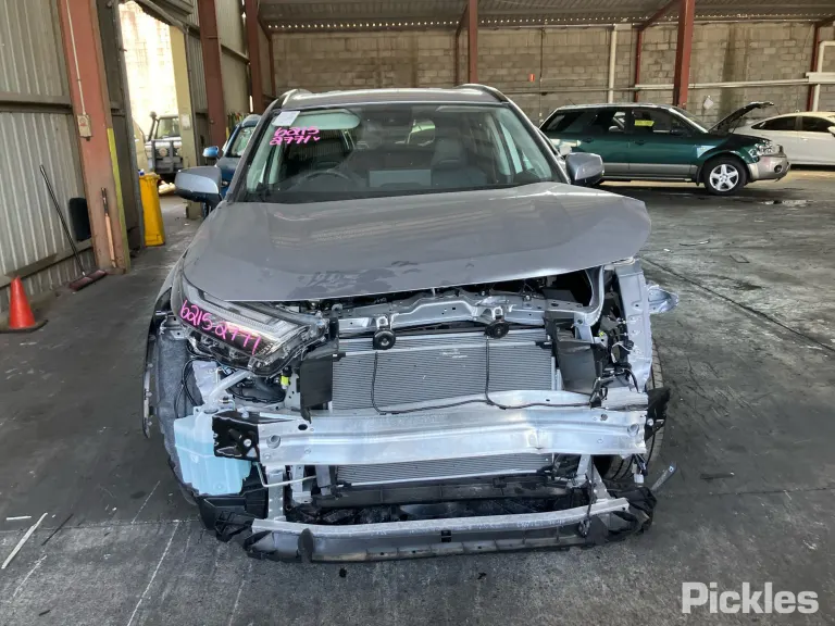 2025 Toyota RAV4 Damaged VIN JTMY23FV00D200676 – photo 14