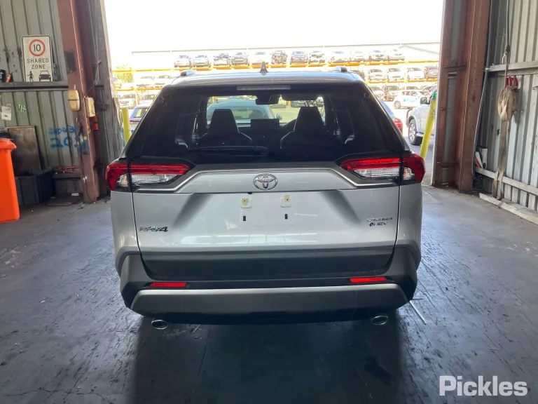 2025 Toyota RAV4 Damaged VIN JTMY23FV00D200676 – photo 15