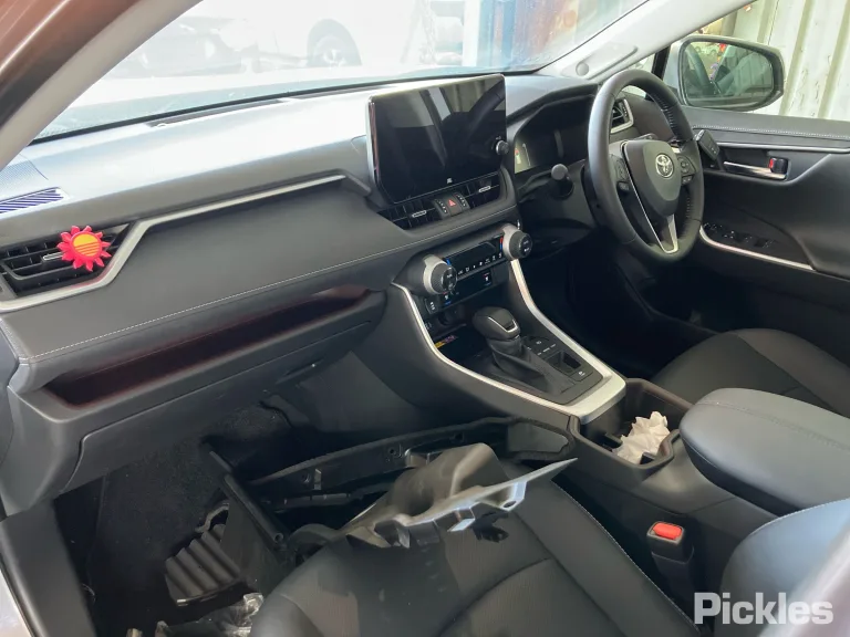 2025 Toyota RAV4 Damaged VIN JTMY23FV00D200676 – photo 25