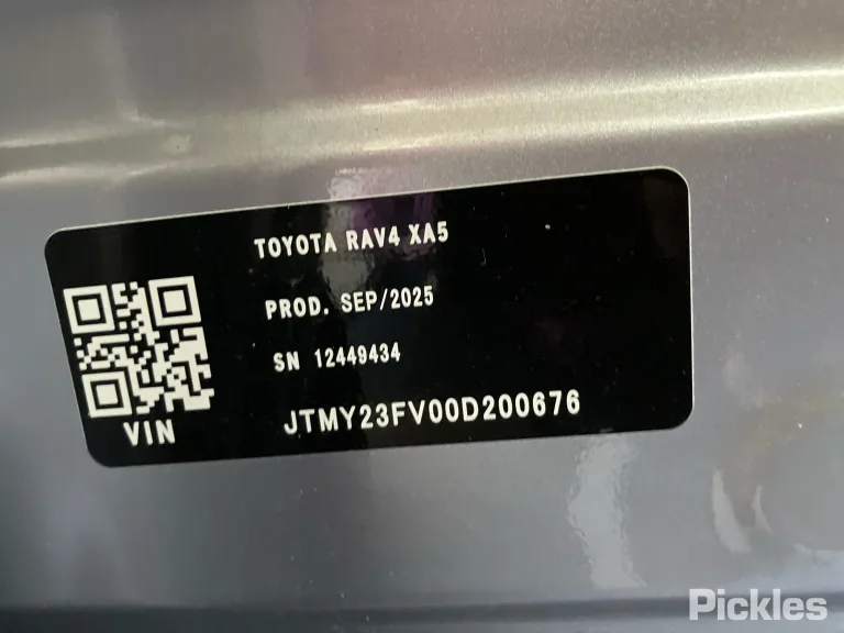 2025 Toyota RAV4 Damaged VIN JTMY23FV00D200676 – photo 29