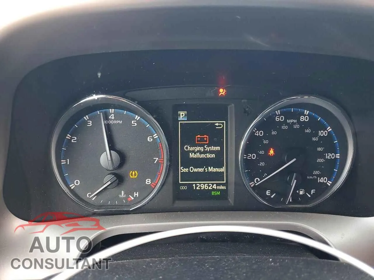 2017 TOYOTA RAV4 Damaged VIN JTMYFREV8HJ142029 – trunk area