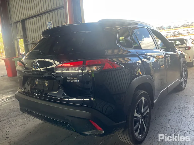 2023 Toyota Corolla Cross Used VIN JTNABAABX0J002512 – undercarriage