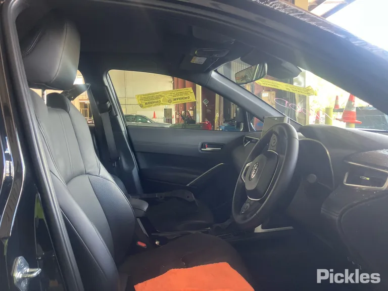 2023 Toyota Corolla Cross Used VIN JTNABAABX0J002512 – photo 25