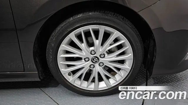 2019 Toyota Camry (XV70) 2.5 Sold VIN JTNB11HK4K3086685 – engine bay