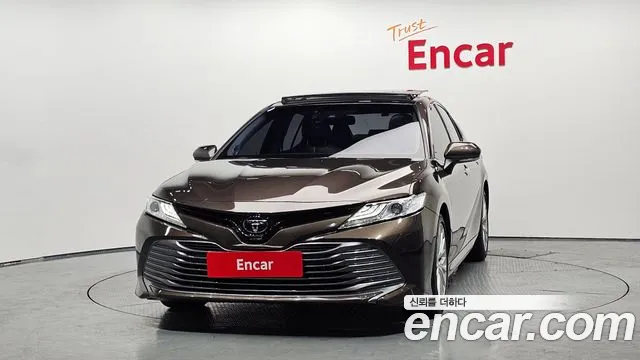 2019 Toyota Camry (XV70) 2.5 Sold VIN JTNB11HK4K3086685 – undercarriage