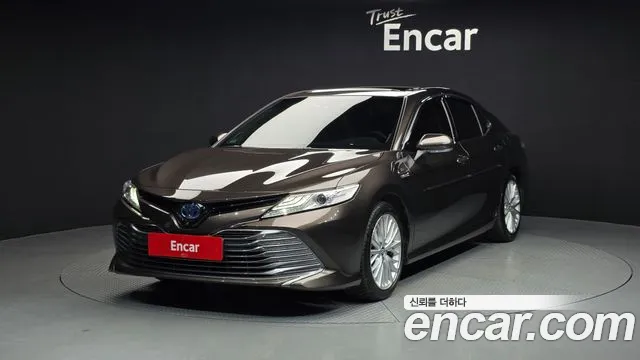 2019 Toyota Camry (XV70) 2.5 XLE Hybrid Sold VIN JTNB21HK4K3031862 – dashboard
