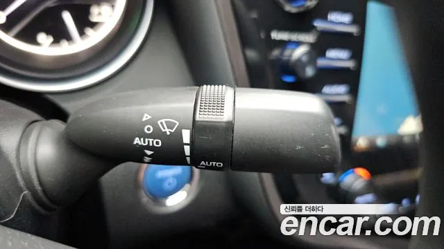 2018 Toyota Camry (XV70) 2.5 XLE Hybrid Sold VIN JTNB21HK5J3003146 – interior seats 2018 Toyota Camry (XV70) 2.5 XLE Hybrid Sold VIN JTNB21HK5J3003146 – interior seats