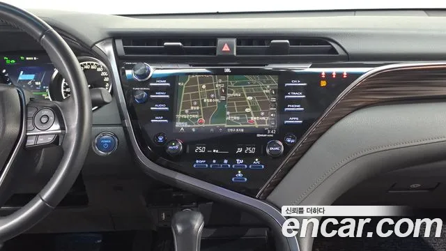 2019 Toyota Camry (XV70) 2.5 XLE Hybrid Sold VIN JTNB21HK5K3014407 – rear exterior