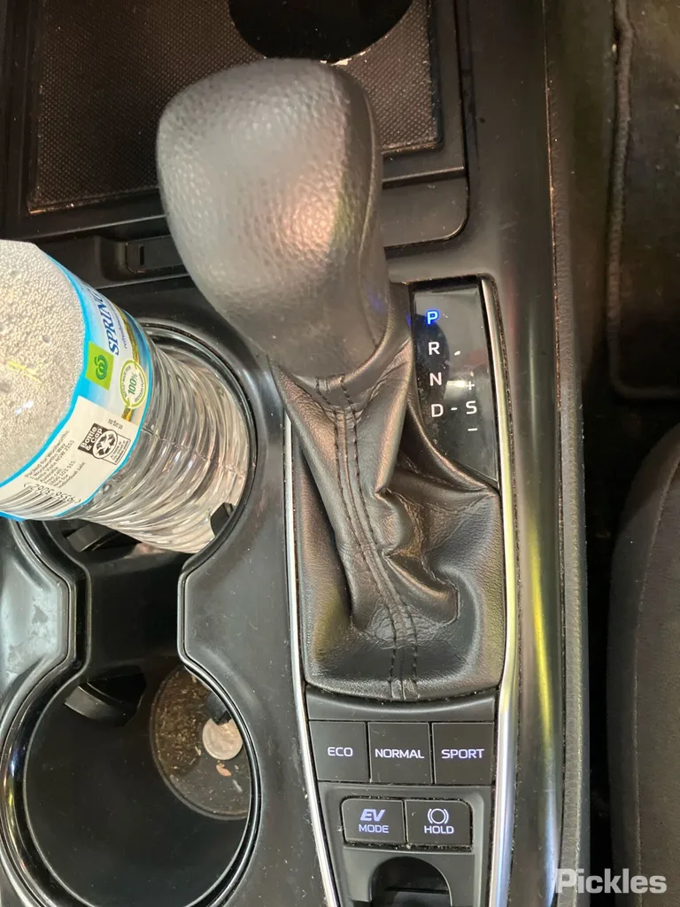 2019 Toyota Camry Used VIN JTNB23HKX03035813 – dashboard