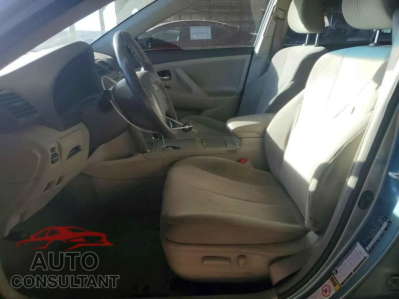 2011 TOYOTA CAMRY Damaged VIN JTNBF3EK2B3005555 – exterior detail 2011 TOYOTA CAMRY Damaged VIN JTNBF3EK2B3005555 – exterior detail