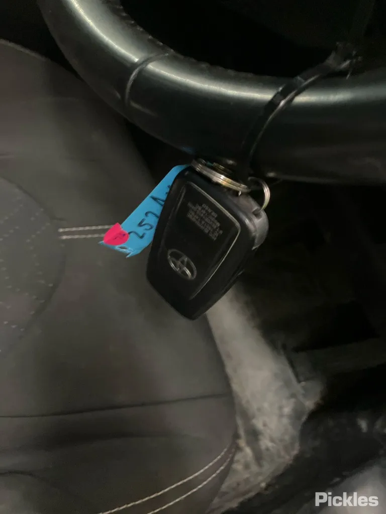 2020 Toyota Camry Used VIN JTNBF3HK803060438 – dashboard 2020 Toyota Camry Used VIN JTNBF3HK803060438 – dashboard