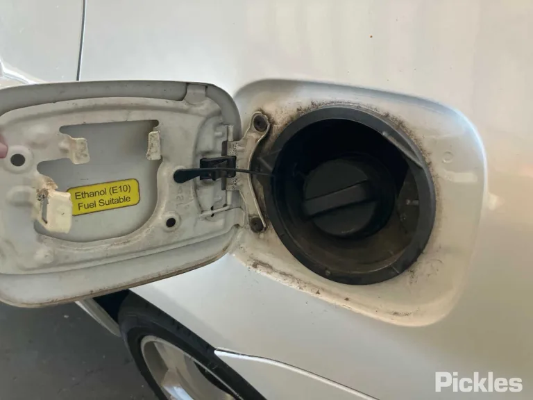 2008 Toyota Corolla Damaged VIN JTNBU52E20J026057 – undercarriage