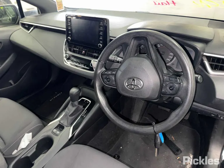 2020 Toyota Corolla Damaged VIN JTNK43BE003104294 – photo 44