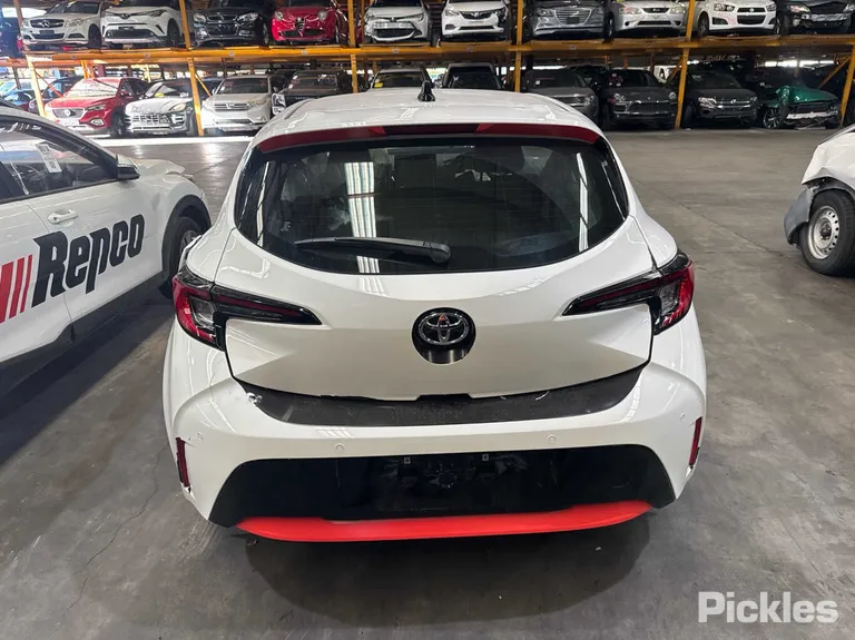 2025 Toyota Corolla Used VIN JTNKE3BE203549102 – interior seats