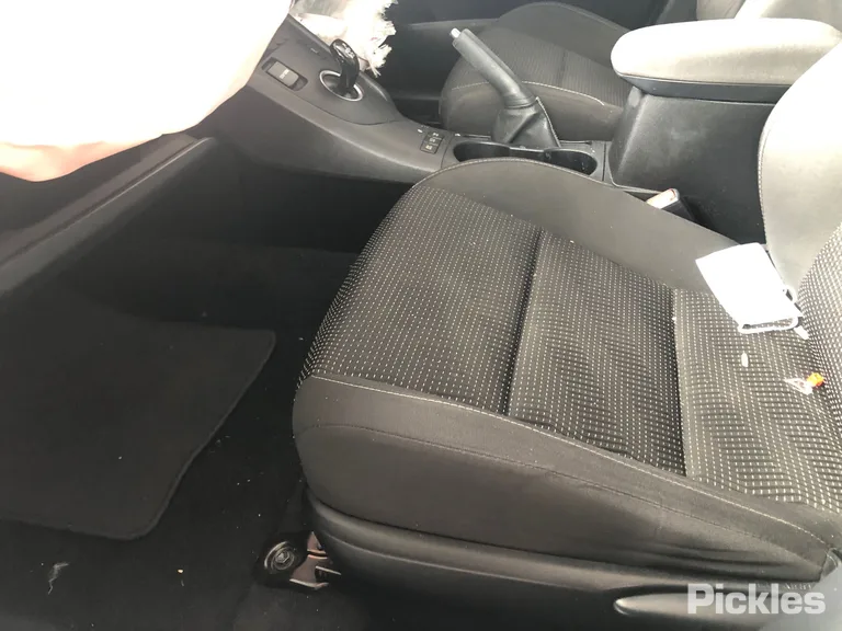 2018 Toyota Corolla Used VIN JTNKN3JE00J505502 – photo 16
