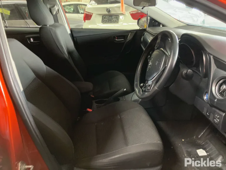 2018 Toyota Corolla Damaged VIN JTNKN3JE70J504508 – odometer reading