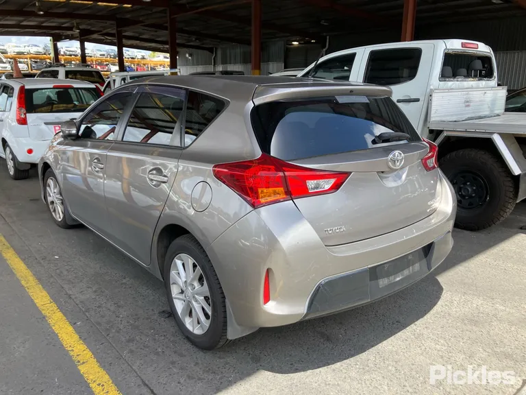 2014 Toyota Corolla Used VIN JTNKU3JE30J066623 – dashboard 2014 Toyota Corolla Used VIN JTNKU3JE30J066623 – dashboard