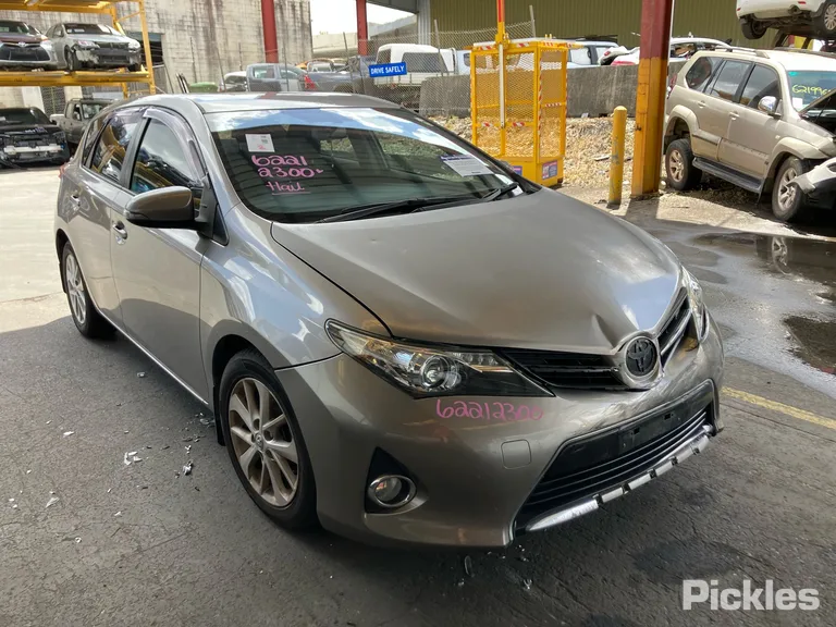 2014 Toyota Corolla Used VIN JTNKU3JE30J066623 – engine bay 2014 Toyota Corolla Used VIN JTNKU3JE30J066623 – engine bay