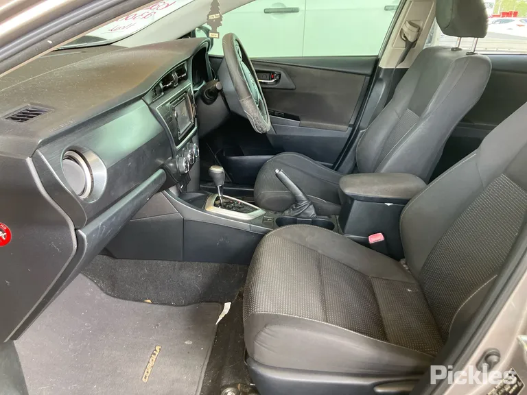 2014 Toyota Corolla Used VIN JTNKU3JE30J066623 – exterior detail 2014 Toyota Corolla Used VIN JTNKU3JE30J066623 – exterior detail