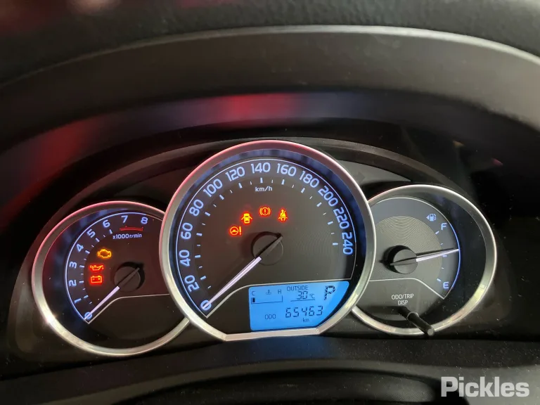 2016 Toyota Corolla Damaged VIN JTNKU3JE50J108502 – photo 16