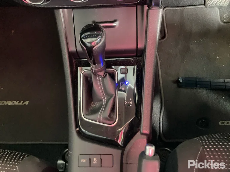 2016 Toyota Corolla Damaged VIN JTNKU3JE50J108502 – photo 22