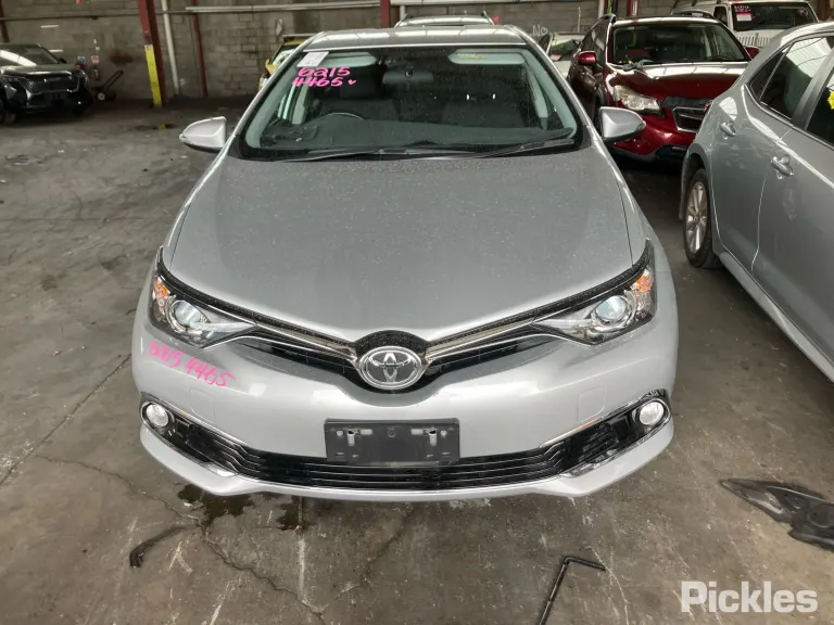 2016 Toyota Corolla Damaged VIN JTNKU3JE50J108502 – photo 29