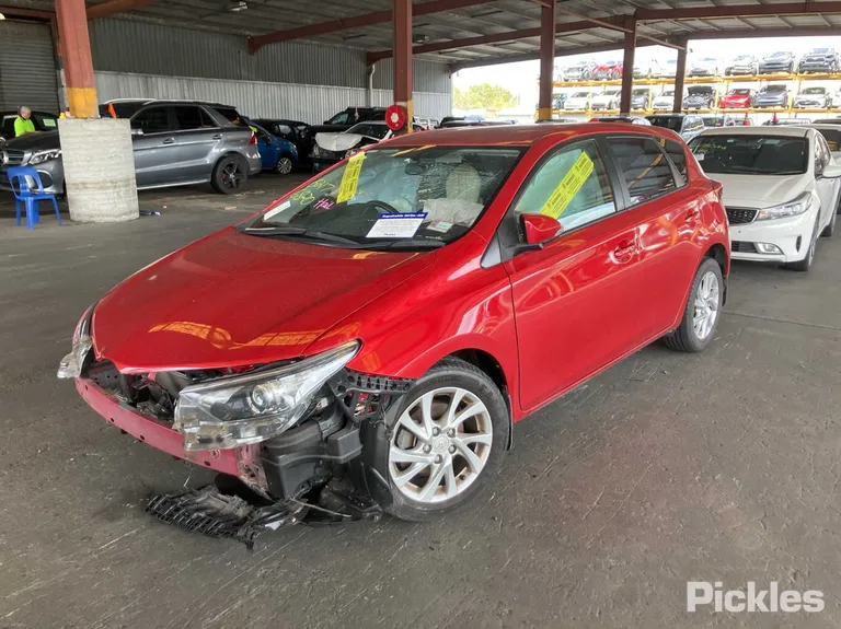 2016 Toyota Corolla Used VIN JTNKU3JEX0J524092 – photo 30