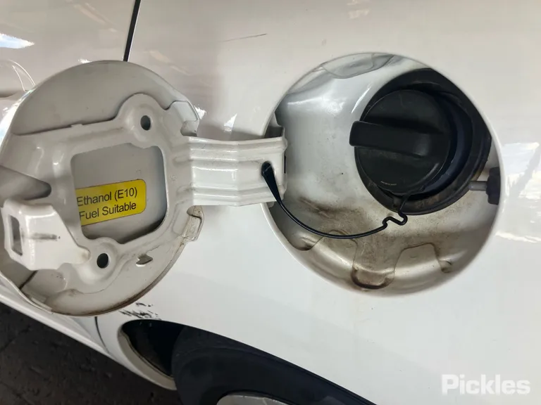 2009 Toyota Corolla Used VIN JTNKU52E401094683 – side profile