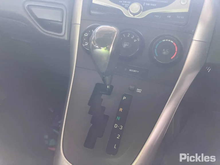 2011 Toyota Corolla Damaged VIN JTNKU56EX01172894 – odometer reading