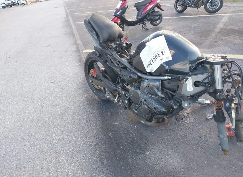 2009 YAMAHA FZ6R Used VIN JYARJ18E49A002458 – interior seats