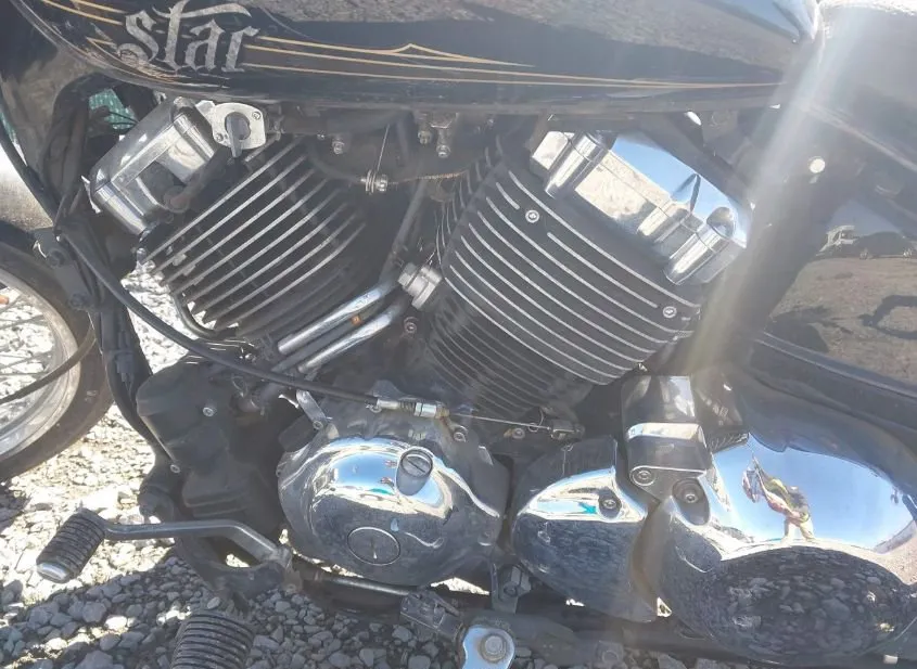 2013 YAMAHA XVS650 (V Star 650) Used VIN JYAVM01E9DA138281 – photo 15