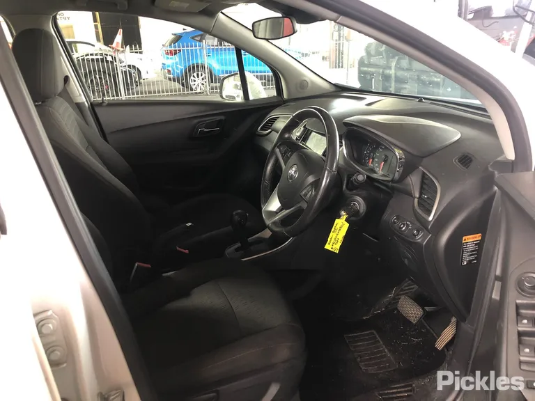 2017 Holden Trax Used VIN KL3BA7689HB222958 – photo 12