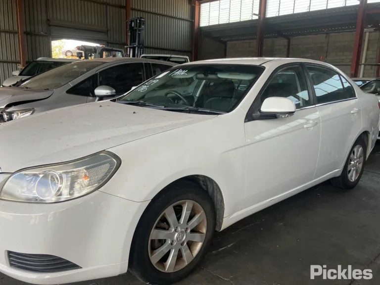 2008 Holden Epica Damaged VIN KL3LA69RJ9B149806 – exterior detail