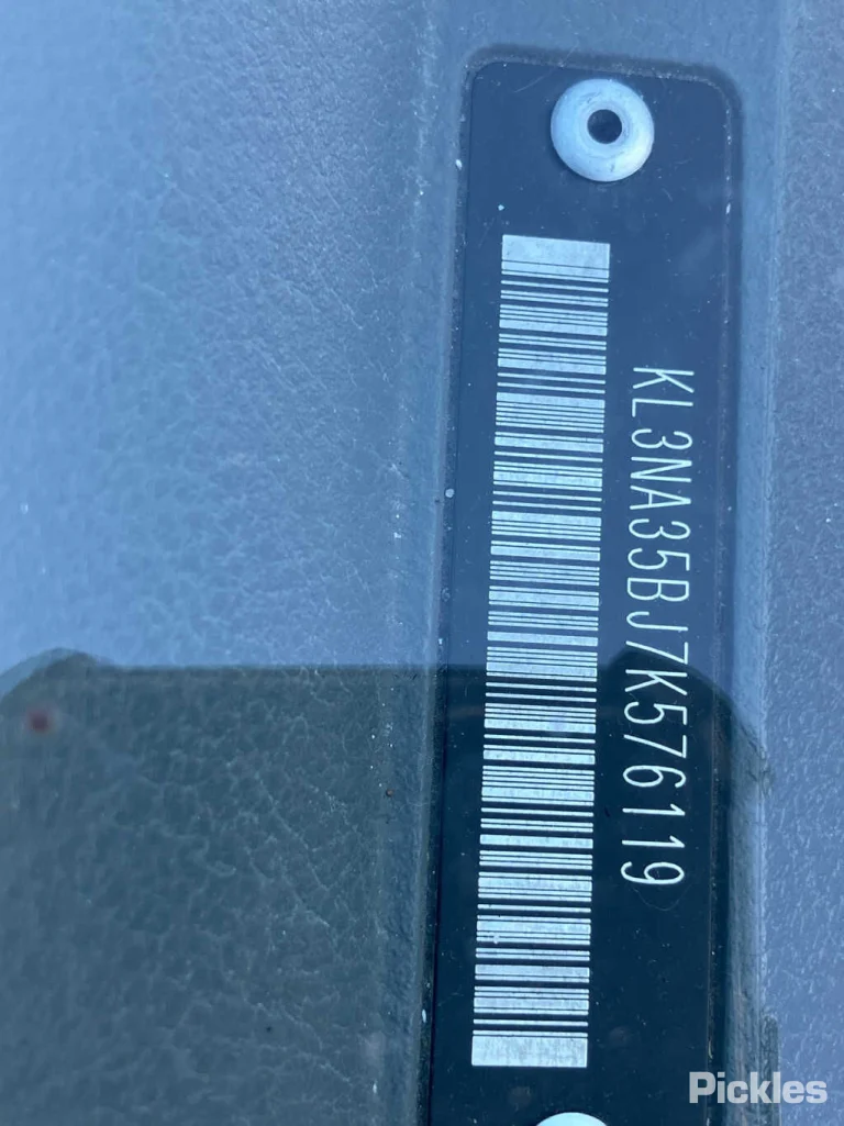 2007 Holden Viva Damaged VIN KL3NA35BJ7K576119 – dashboard
