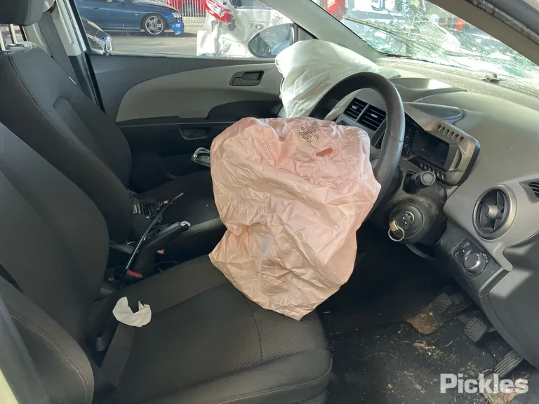 2013 Holden Barina Used VIN KL3TF48E9EB505936 – rear exterior