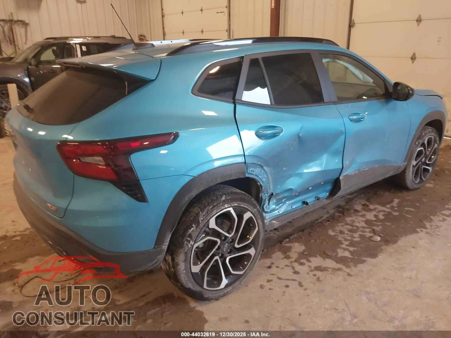 2025 CHEVROLET TRAX Damaged VIN KL77LJEPXSC039565 – dashboard