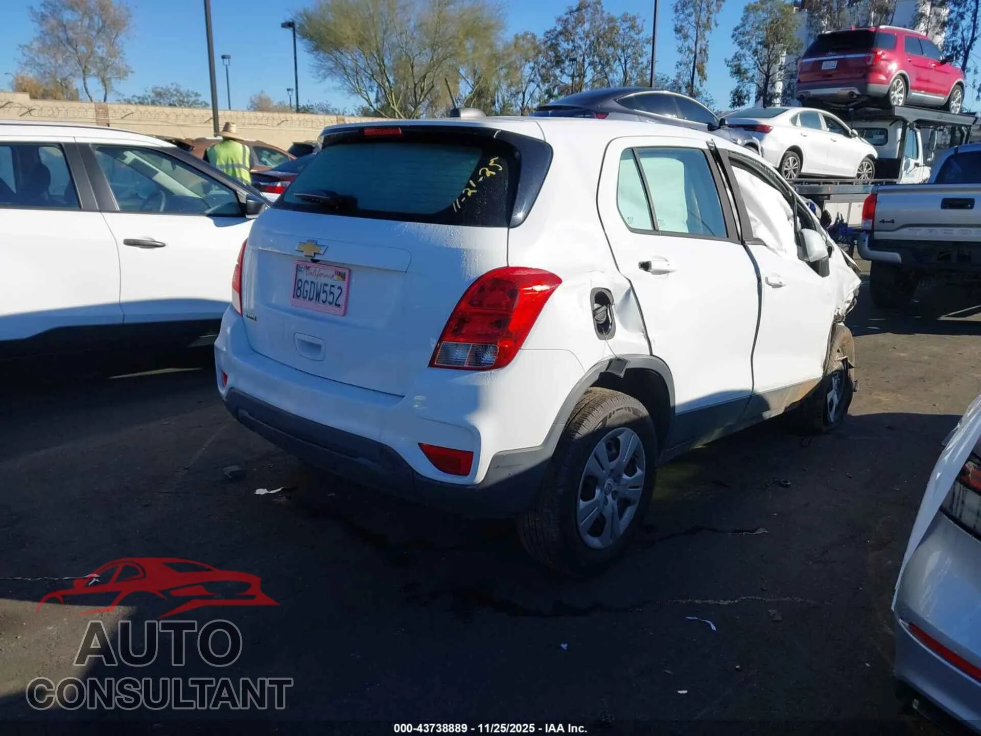 2018 CHEVROLET TRAX Damaged VIN KL7CJKSB5JB720515 – dashboard