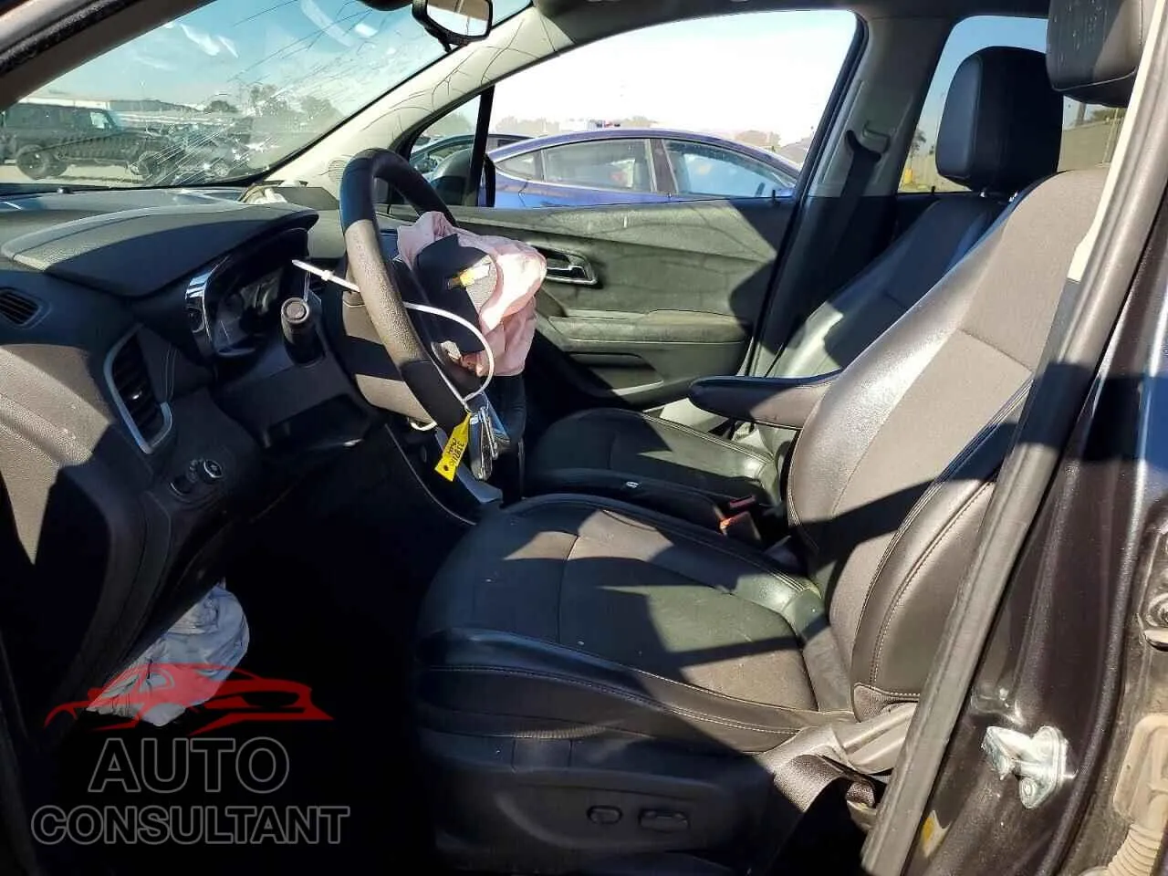2018 CHEVROLET TRAX Damaged VIN KL7CJLSB0JB617122 – exterior detail