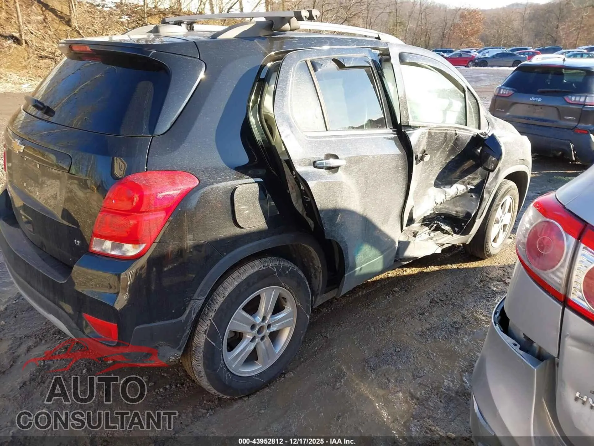 2020 CHEVROLET TRAX Damaged VIN KL7CJPSB4LB001126 – dashboard