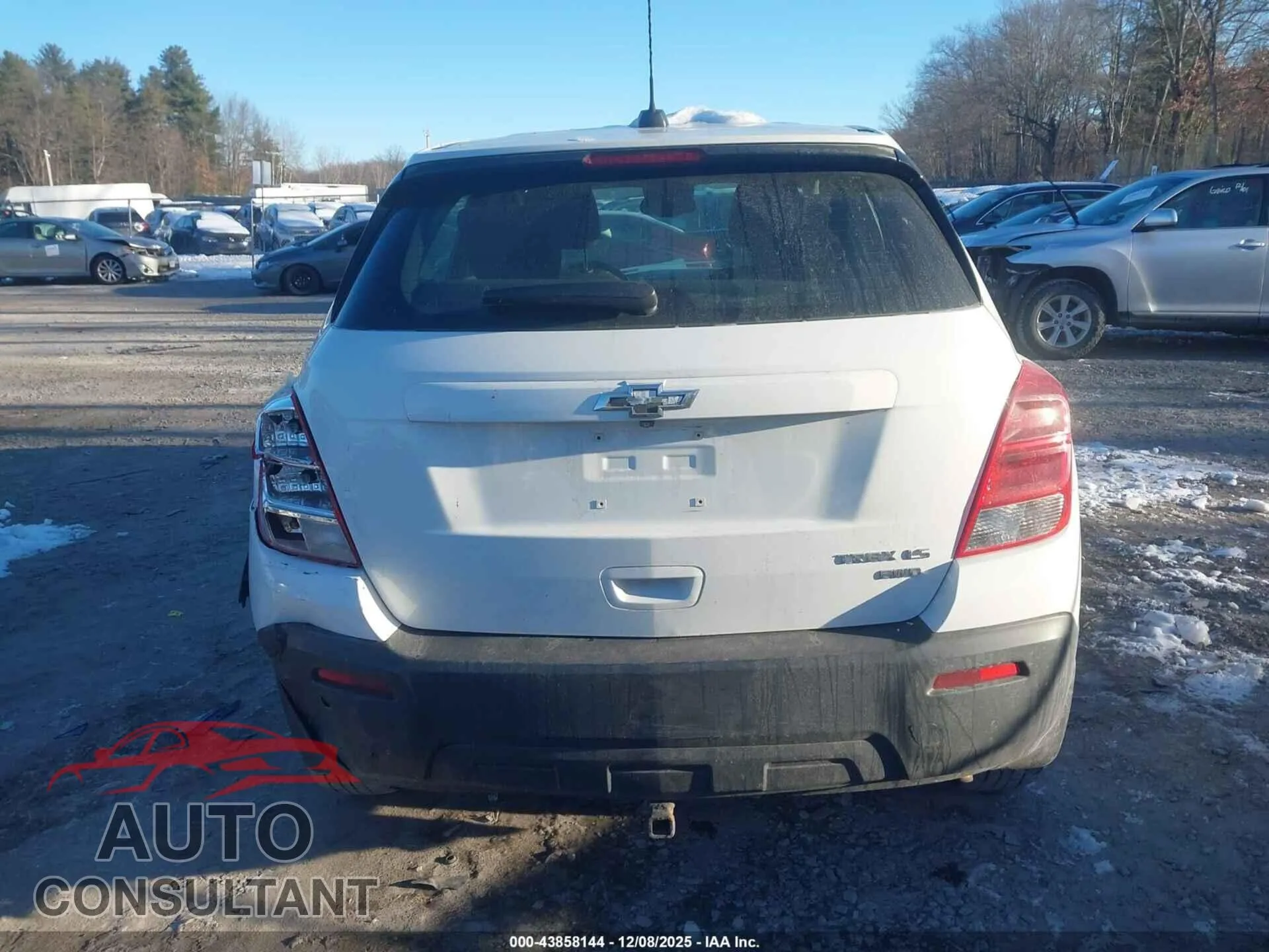 2015 CHEVROLET TRAX Damaged VIN KL7CJPSB8FB104540 – photo 16 2015 CHEVROLET TRAX Damaged VIN KL7CJPSB8FB104540 – photo 16