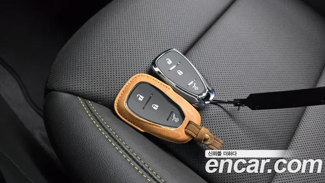 2025 Chevrolet Trax Crossover 1.2 ACTIV Sold VIN KLALA582DSC184182 – interior seats