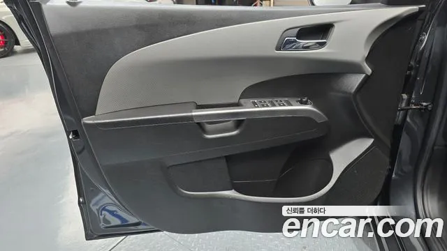 2017 Chevrolet The New Aveo Sedan 1.4 Turbo LT Sold VIN KLATA69BDHB086394 – photo 28 2017 Chevrolet The New Aveo Sedan 1.4 Turbo LT Sold VIN KLATA69BDHB086394 – photo 28
