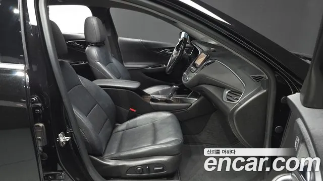 2019 Chevrolet The New Malibu 2.0 Turbo Perfect Black Sold VIN KLAZA69XDKB111739 – engine bay