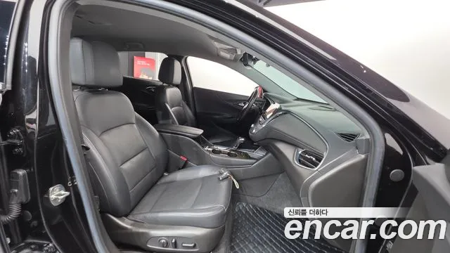 2020 Chevrolet The New Malibu 2.0 Turbo Perfect Black Sold VIN KLAZA69XDLB355991 – trunk area