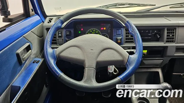 2018 Chevrolet New Damas 5-Seater Coach Sold VIN KLY2B11SDJC020277 – front exterior