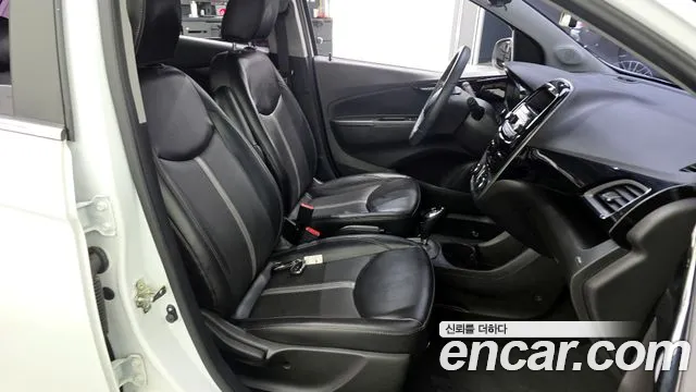 2019 Chevrolet The New Spark Premier Sold VIN KLYDC487DKC201022 – interior seats