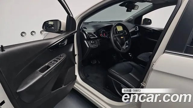 2019 Chevrolet The New Spark Premier Sold VIN KLYDC487DKC227780 – interior seats